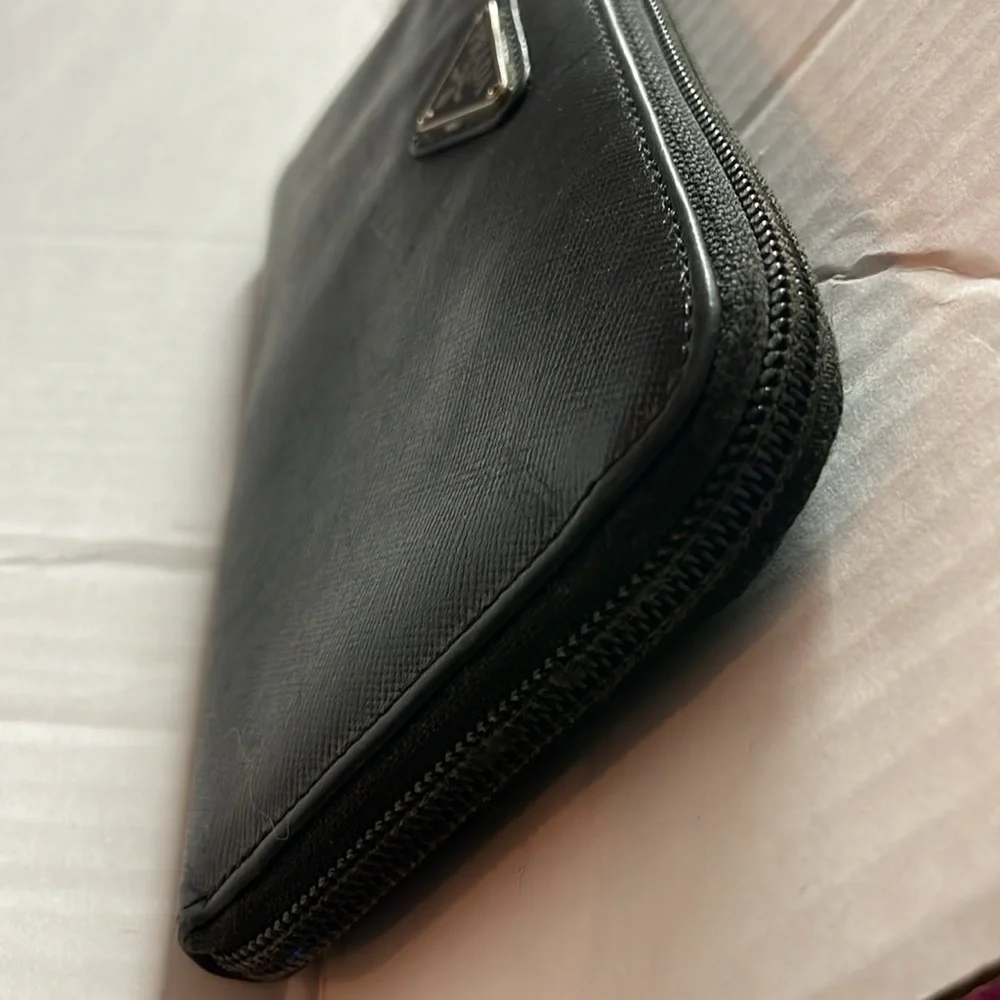 Prada Black Long Wallet - Picture 5 of 12
